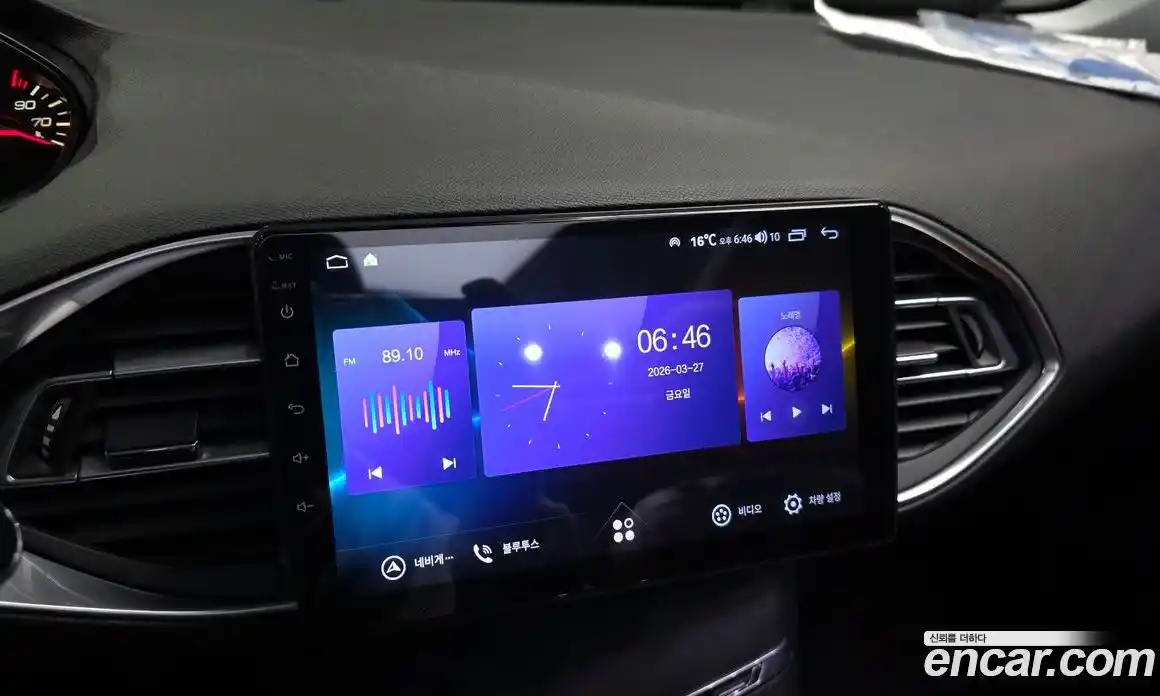 Peugeot 308 2015 1.6 гидро в Москве № 1015858, фото 17