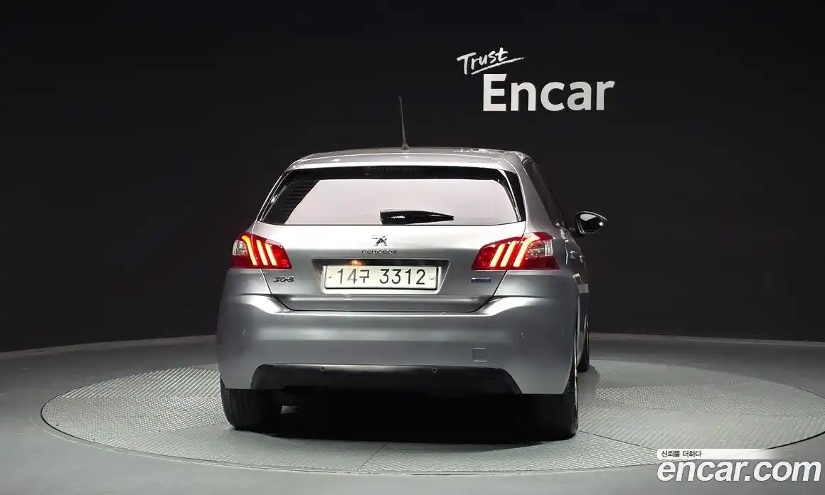 Peugeot 308 2015 1.6 гидро в Москве № 1015858, фото 4