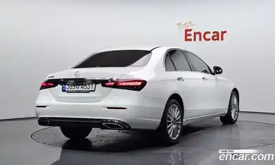 Mercedes-Benz E-Class 2023 2.0 гидро в Москве № 139831, миниатюра 2