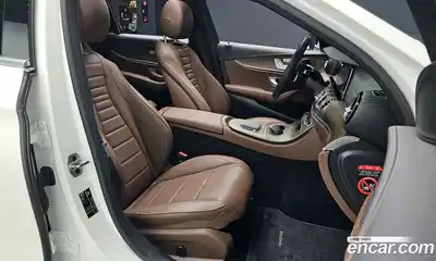 Mercedes-Benz E-Class 2023 2.0 гидро в Москве № 139831, миниатюра 10