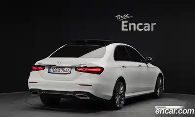 Mercedes-Benz E-Class 2022 2.0 гидро в Москве № 141578, миниатюра 2