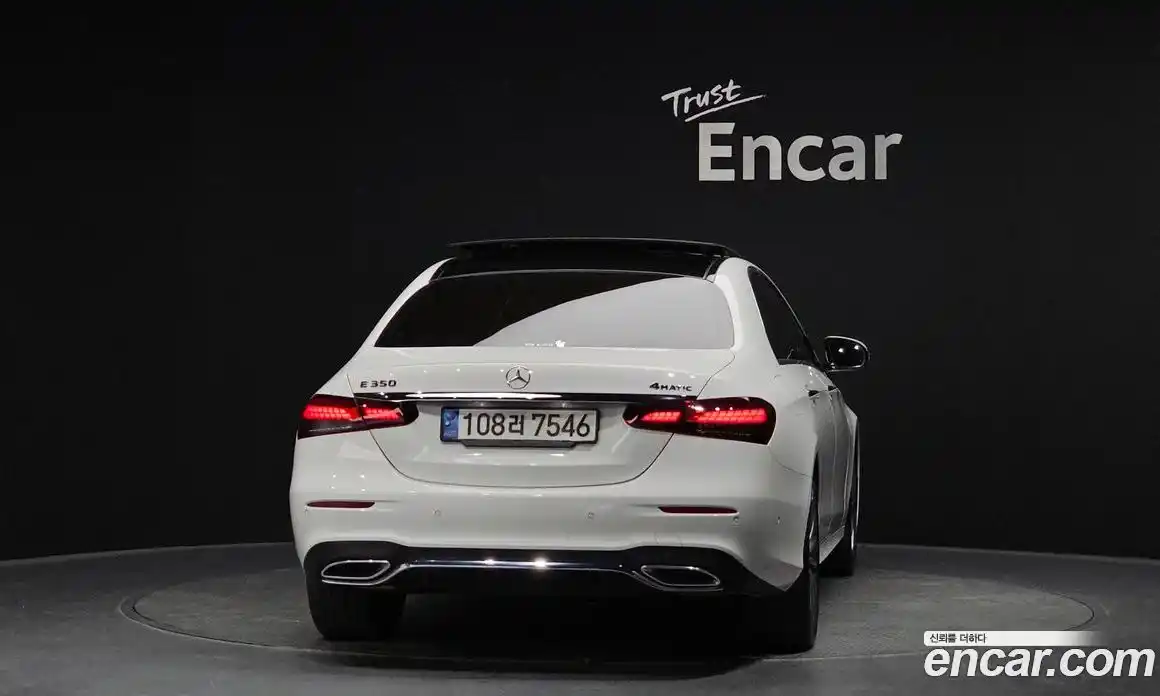 Mercedes-Benz E-Class 2022 2.0 гидро в Москве № 141578, фото 4