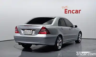 Mercedes-Benz C-Class 2007 2.5 гидро в Москве № 142888, миниатюра 2
