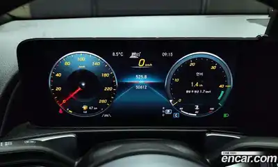 Mercedes-Benz GLB-Class 2021 2.0 гидро в Москве № 143248, миниатюра 8
