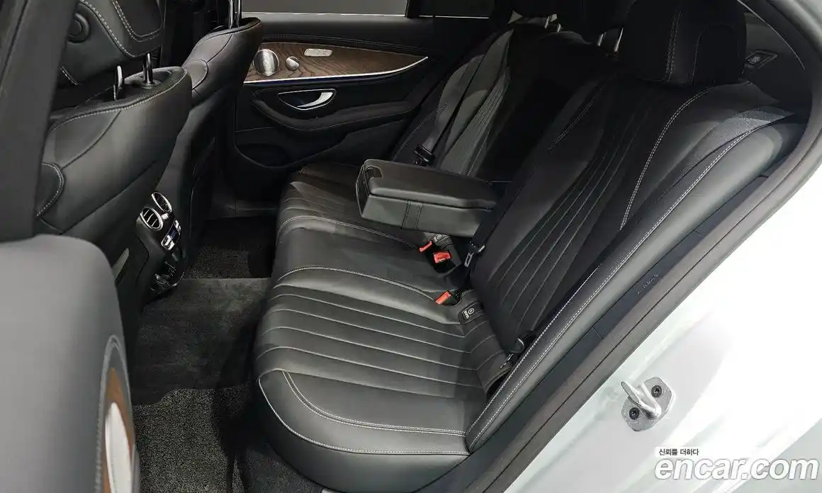 Mercedes-Benz E-Class 2020 2.0 гидро в Москве № 150647, фото 12