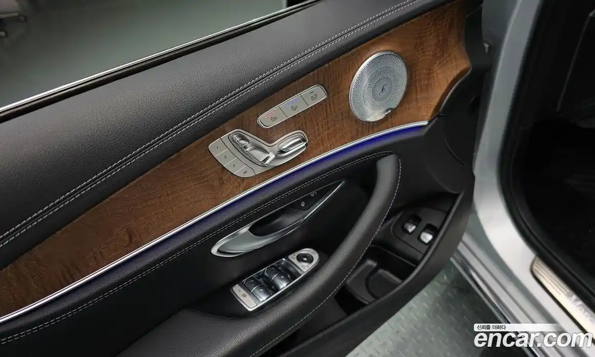 Mercedes-Benz E-Class 2020 2.0 гидро в Москве № 150647, фото 15