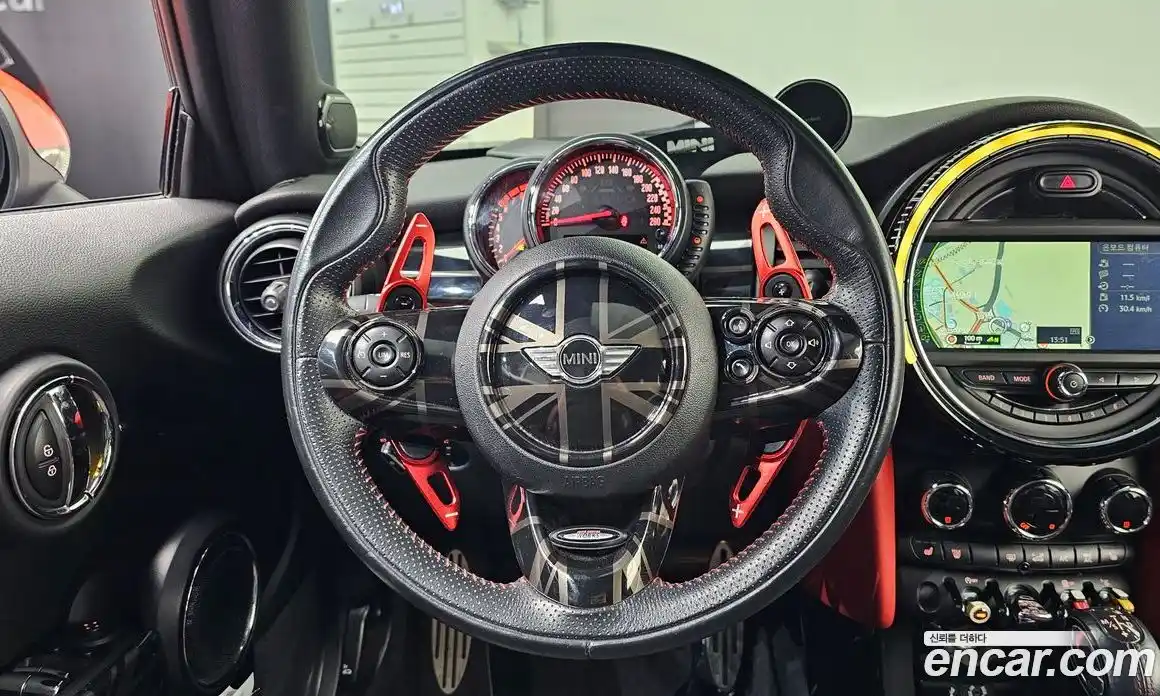 Mini Cooper 2015 2.0 гидро в Москве № 156248, фото 13