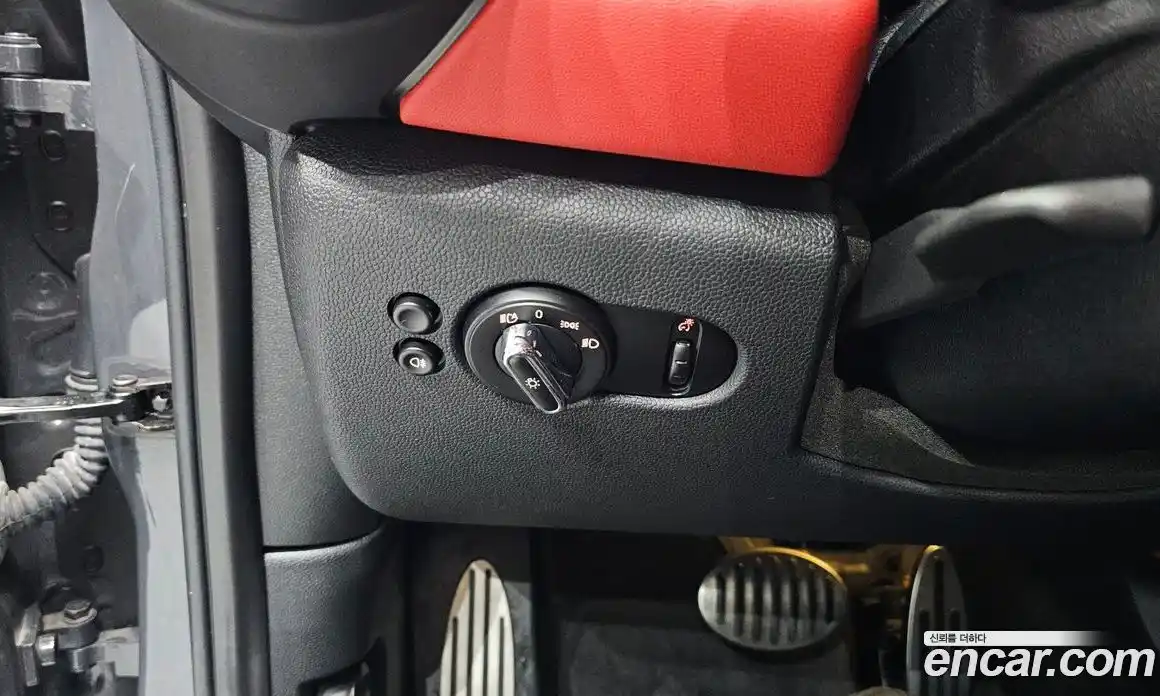Mini Cooper 2015 2.0 гидро в Москве № 156248, фото 17
