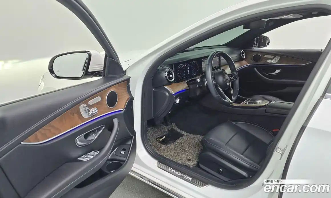 Mercedes-Benz E-Class 2021 2.0 гидро в Москве, фото 10