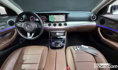 Mercedes-Benz E-Class 2018 2.0 гидро в Москве № 160730, миниатюра 7