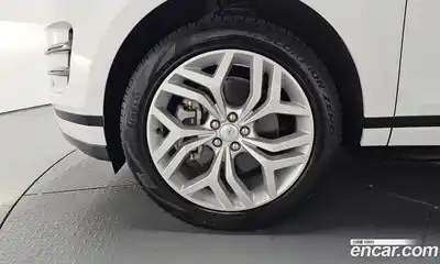 Land Rover Range-Rover Evoque 2022 2.0 гидро в Москве № 166097, миниатюра 4