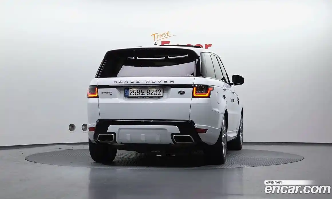 Land Rover Range-Rover Sport 2021 3.0 гидро в Москве № 166261, фото 4