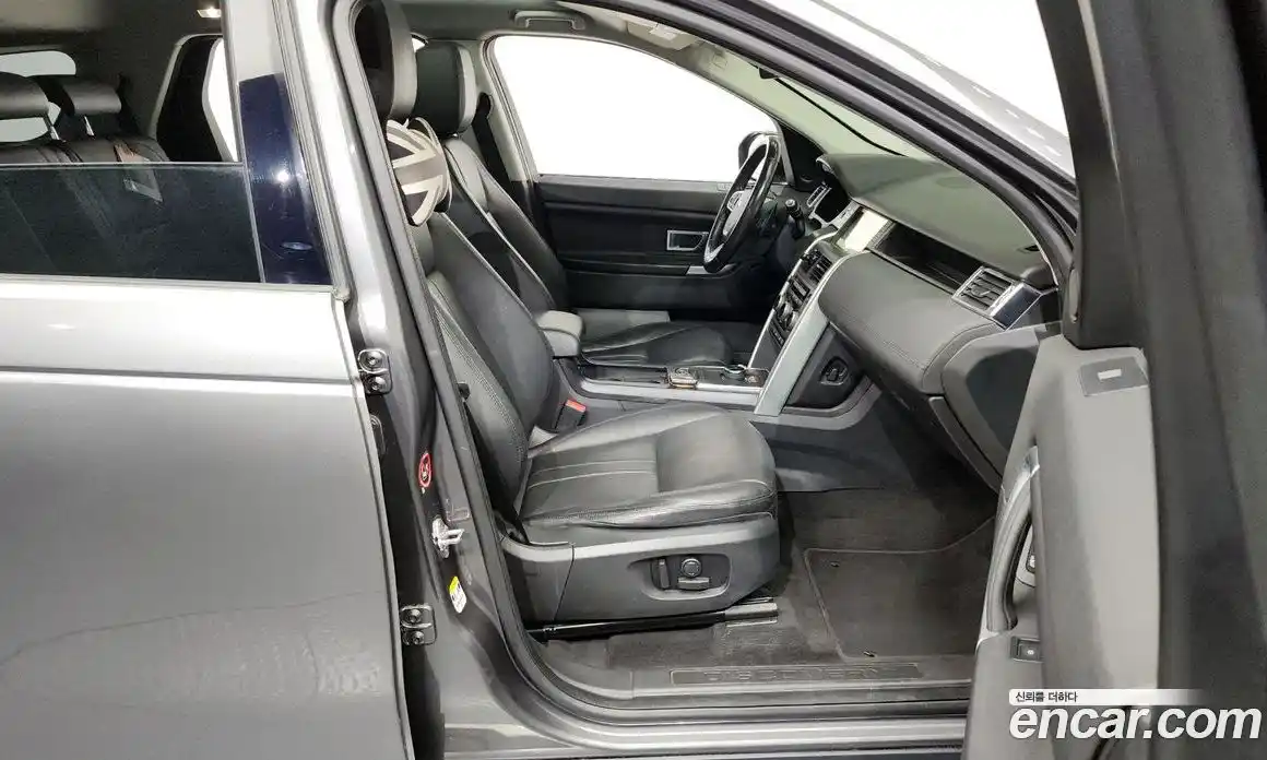 Land Rover Discovery Sport 2019 2.0 гидро в Москве № 166376, фото 11