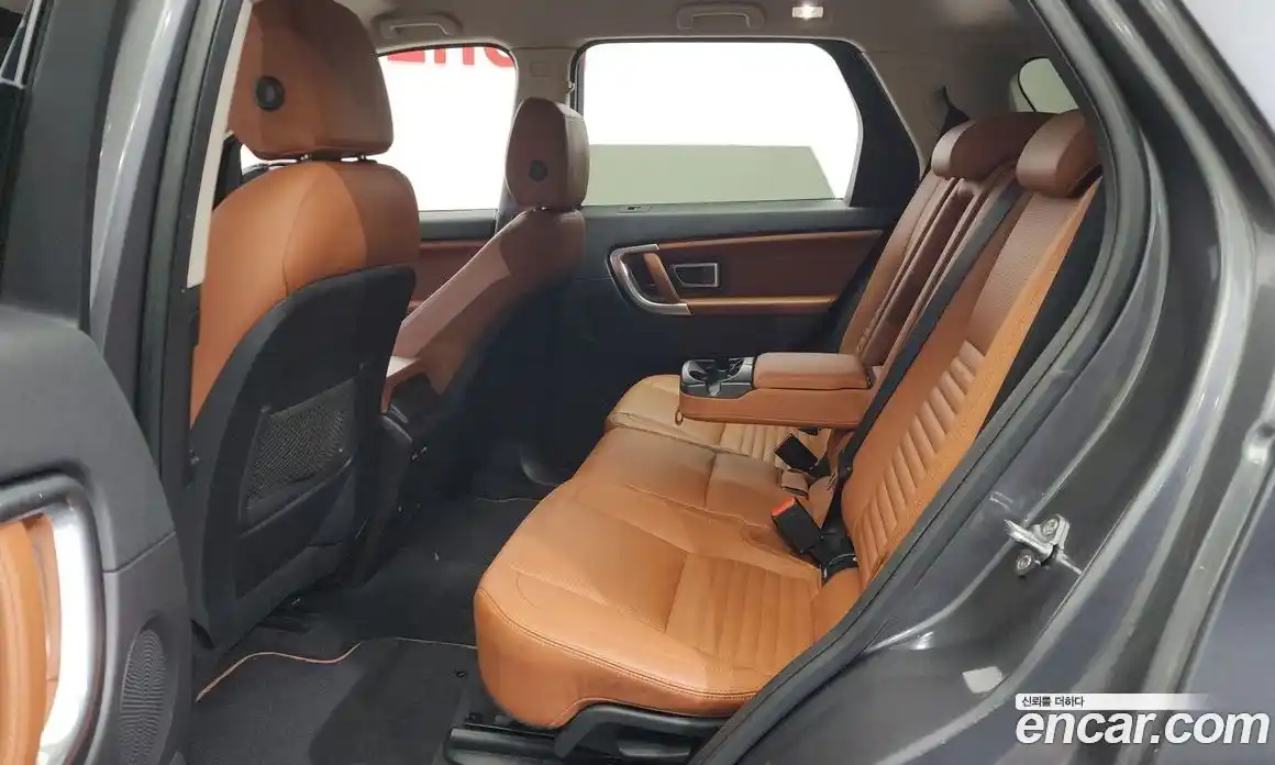 Land Rover Discovery Sport 2015 2.0 гидро в Москве № 166619, фото 11