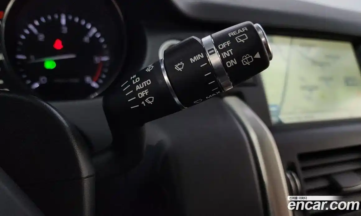 Land Rover Discovery Sport 2015 2.0 гидро в Москве № 166619, фото 14