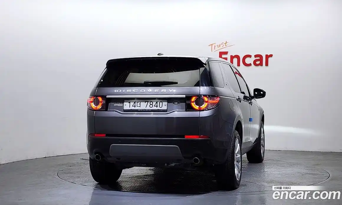 Land Rover Discovery Sport 2015 2.0 гидро в Москве № 166619, фото 4