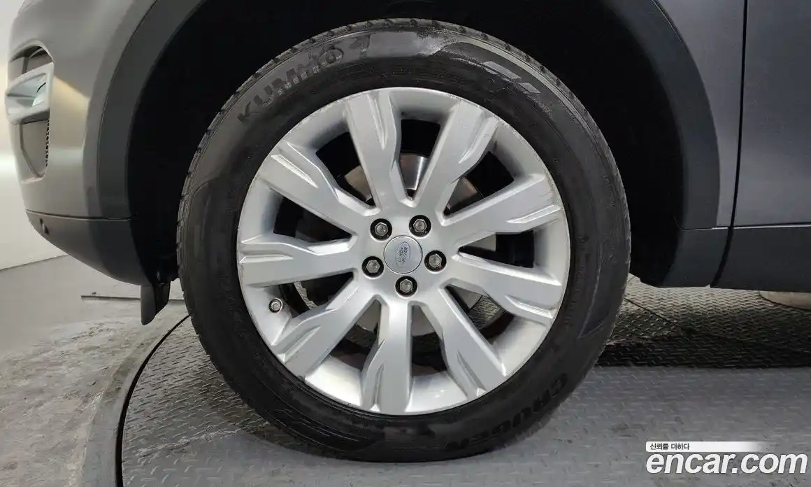 Land Rover Discovery Sport 2015 2.0 гидро в Москве № 166619, фото 5