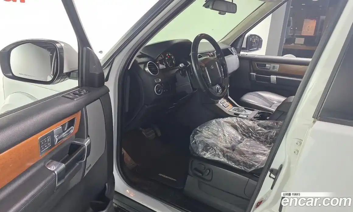 Land Rover Discovery 2016 3.0 гидро в Москве № 166657, фото 11