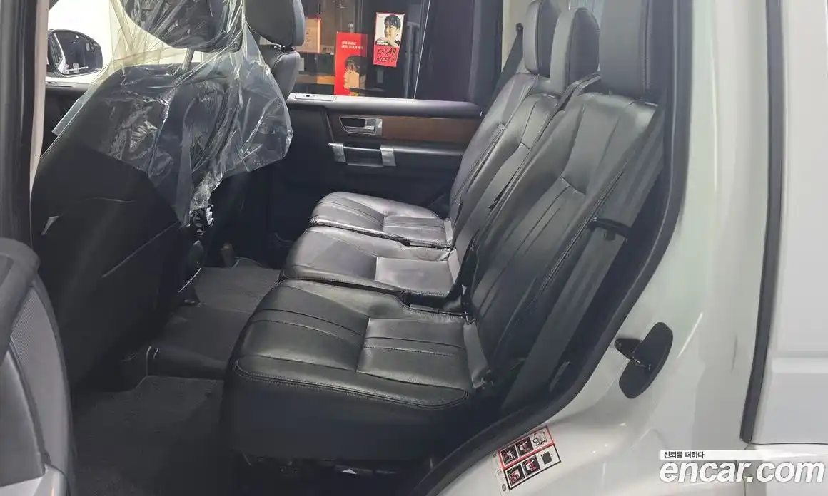 Land Rover Discovery 2016 3.0 гидро в Москве № 166657, фото 12