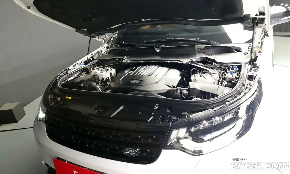 Land Rover Discovery 2019 3.0 гидро в Москве № 166711, фото 6