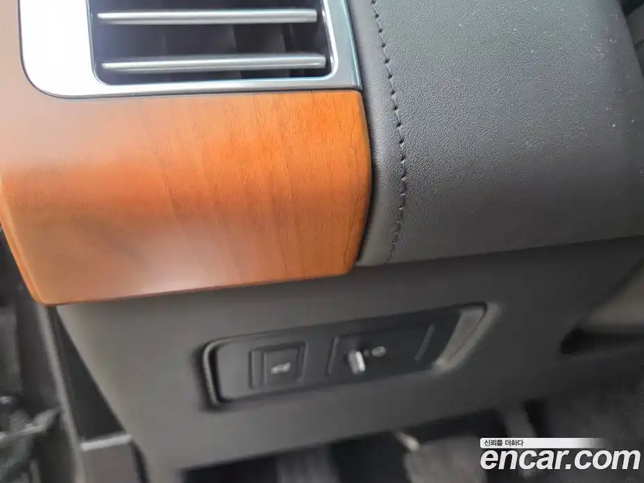 Land Rover Range-Rover 2019 5.0 гидро в Москве № 166801, фото 11