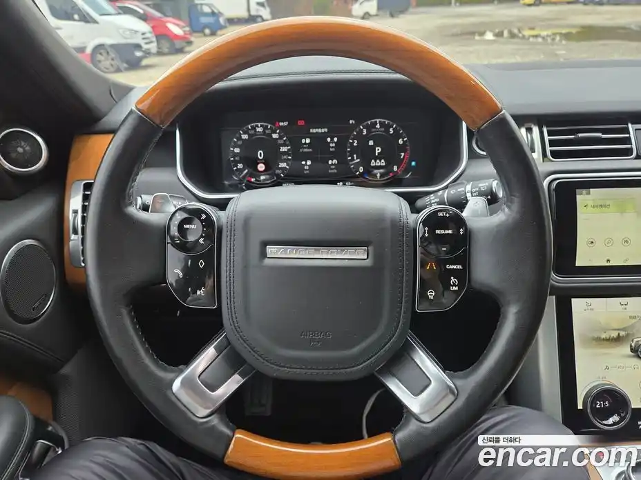 Land Rover Range-Rover 2019 5.0 гидро в Москве № 166801, фото 13