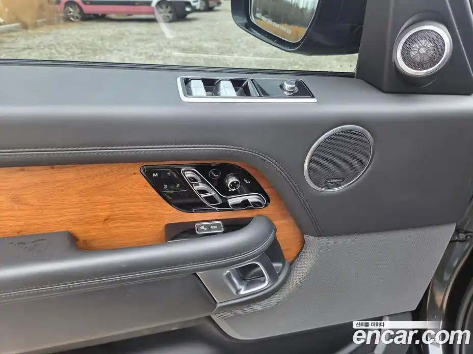 Land Rover Range-Rover 2019 5.0 гидро в Москве № 166801, фото 10