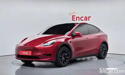 Tesla Model Y, 2024