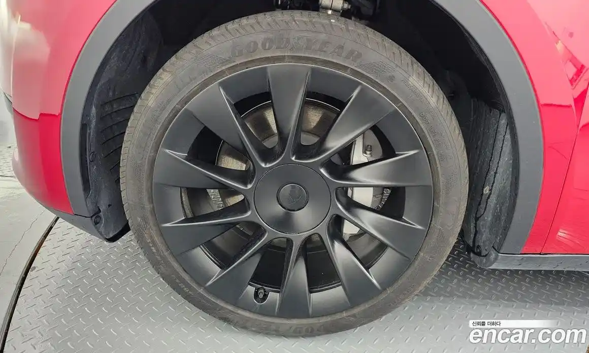 Tesla Model Y 2024 0.2 гидро в Москве № 167584, фото 5