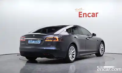 Tesla Model S 2017 0.3 гидро в Москве № 167785, миниатюра 2