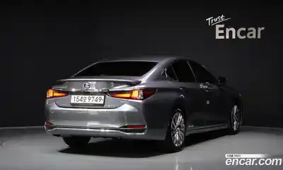 Lexus ES 2021 2.5 гидро в Москве № 168196, миниатюра 2
