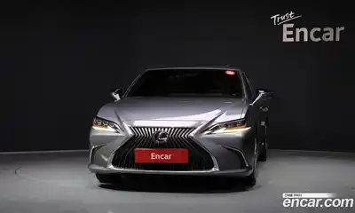 Lexus ES 2021 2.5 гидро в Москве № 168196, миниатюра 3