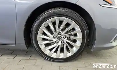 Lexus ES 2021 2.5 гидро в Москве № 168196, миниатюра 5