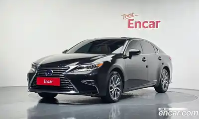 Lexus ES, 2016