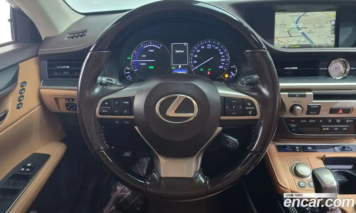 Lexus ES 2016 2.5 гидро в Москве № 168276, фото 13
