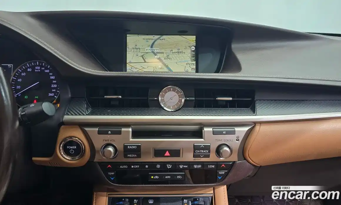 Lexus ES 2016 2.5 гидро в Москве № 168276, фото 15