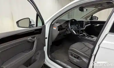 Volkswagen Touareg 2022 3.0 гидро в Москве № 168846, миниатюра 11