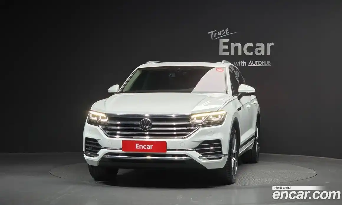 Volkswagen Touareg 2022 3.0 гидро в Москве № 168846, фото 3