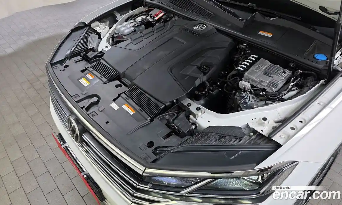 Volkswagen Touareg 2022 3.0 гидро в Москве № 168846, фото 6