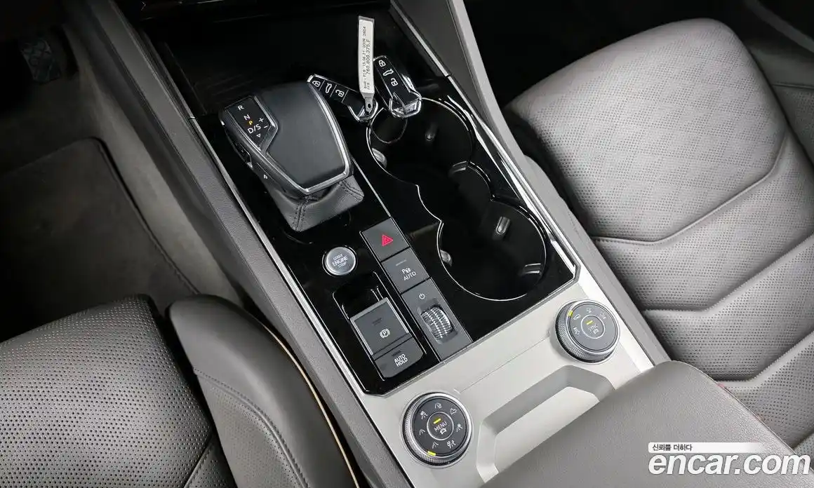 Volkswagen Touareg 2022 3.0 гидро в Москве № 168846, фото 9