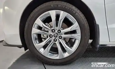 Toyota Sienna 2023 2.5 гидро в Москве № 170143, миниатюра 5