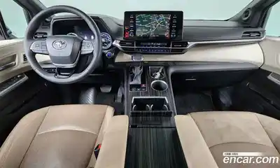Toyota Sienna 2023 2.5 гидро в Москве № 170143, миниатюра 7