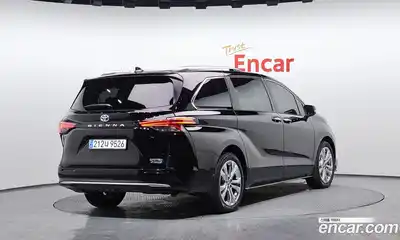 Toyota Sienna 2023 2.5 гидро в Москве № 170223, миниатюра 2