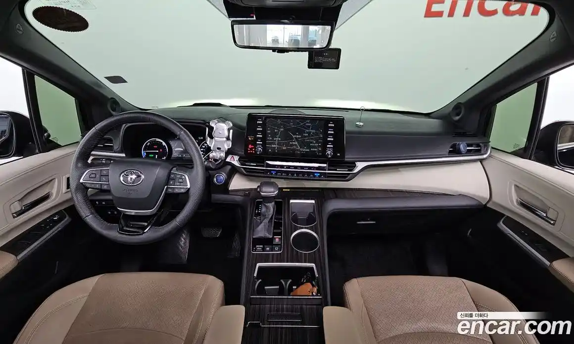 Toyota Sienna 2023 2.5 гидро в Москве № 170223, фото 7