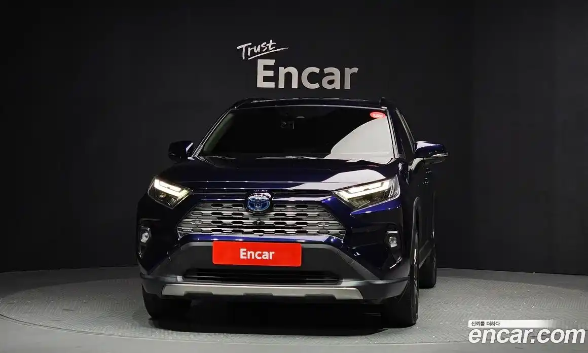 Toyota RAV4 2022 2.5 гидро в Москве № 170313, фото 3