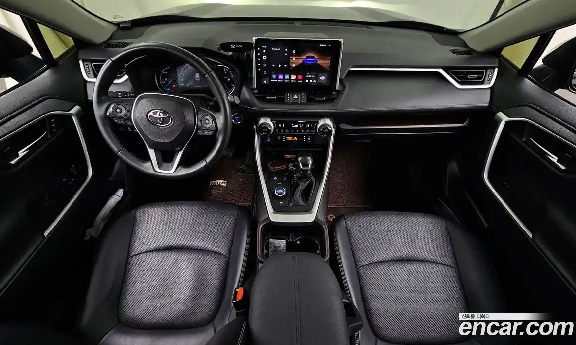 Toyota RAV4 2022 2.5 гидро в Москве № 170313, фото 7