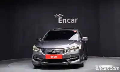 Honda Accord 2017 2.4 гидро в Москве № 170592, миниатюра 3