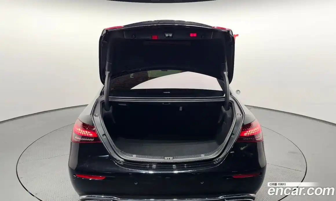 Mercedes-Benz E-Class 2021 2.0 гидро, фото 20