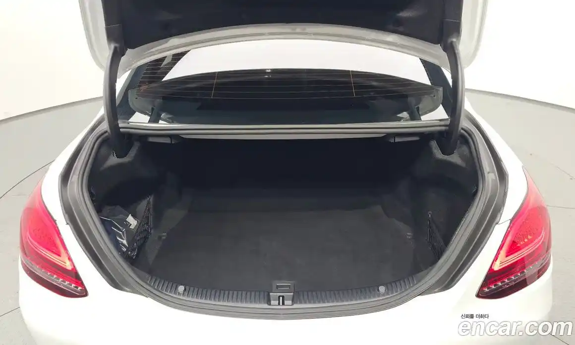 Mercedes-Benz C-Class 2019 2.0 гидро в Москве № 194104, фото 20
