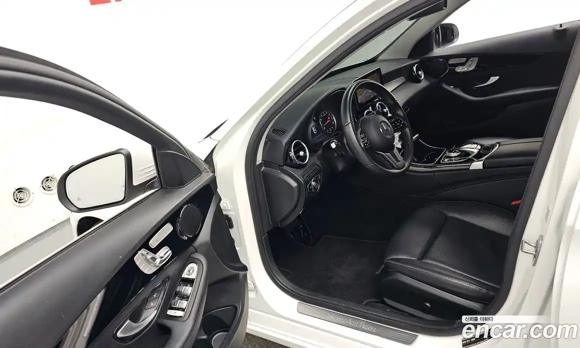Mercedes-Benz C-Class 2019 2.0 гидро в Москве № 194104, фото 10